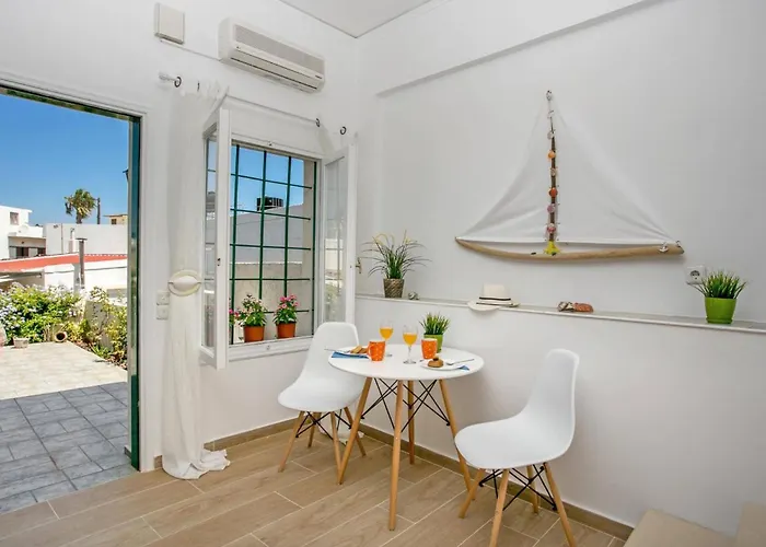 Capri Crete By * ヘルソニソス